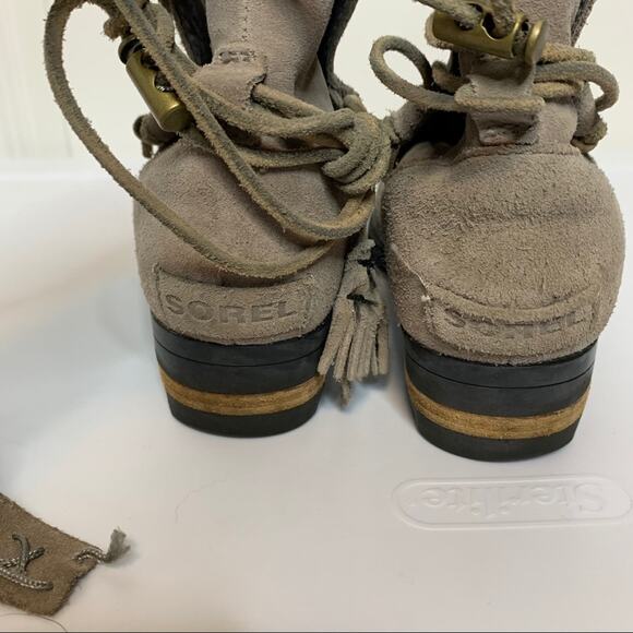 Sorel Farrah Taupe Suede Leather Wrap Around Tassel Tie Ankle Booties Size 5 - Picture 4 of 7